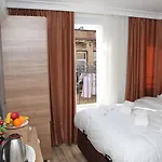 Laos Provincia di Istanbul