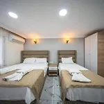 Отель Laos *
