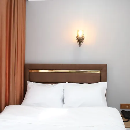 Laos Istanbulská provincie